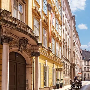 4* Ξενοδοχείο Pertschy Palais