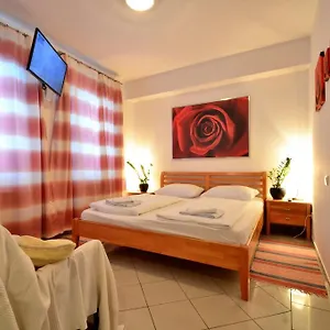 Appartamento Ajo Garden - Contactless Check-in